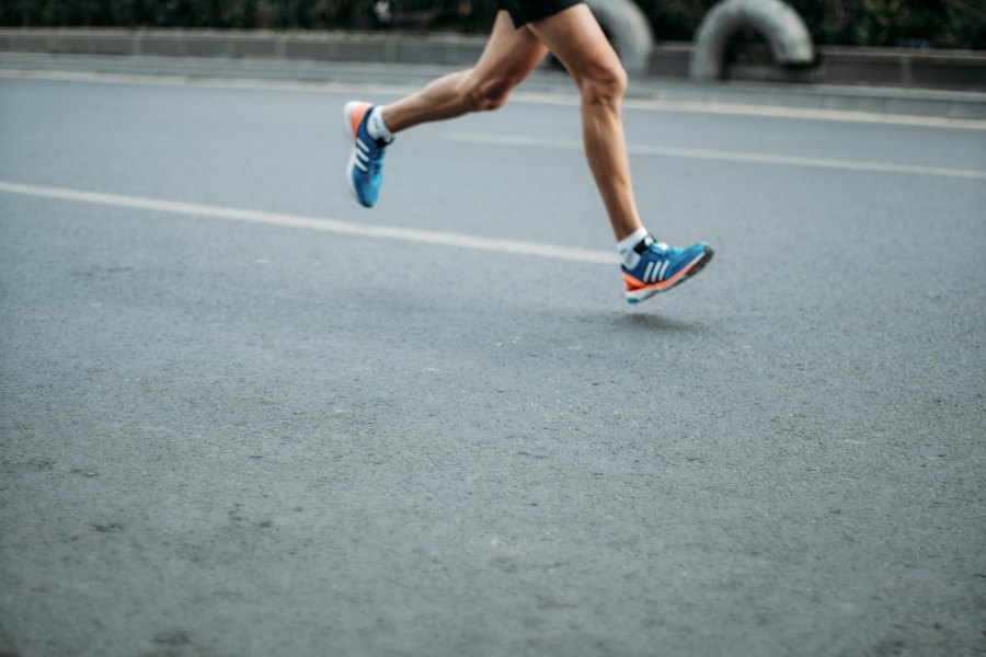 Piernas de un corredor de maratón